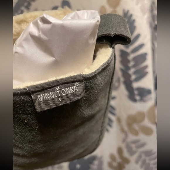 Minnetonka Men's Tamson Gray Suede indoor outdoor sherpa  lined shoe‎ size 12 - Picture 5 of 7